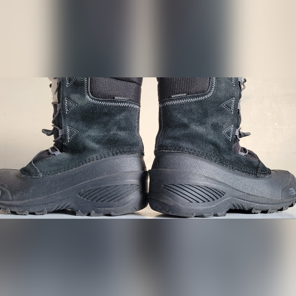 Northface waterproof winter boots - Picture 11 of 11